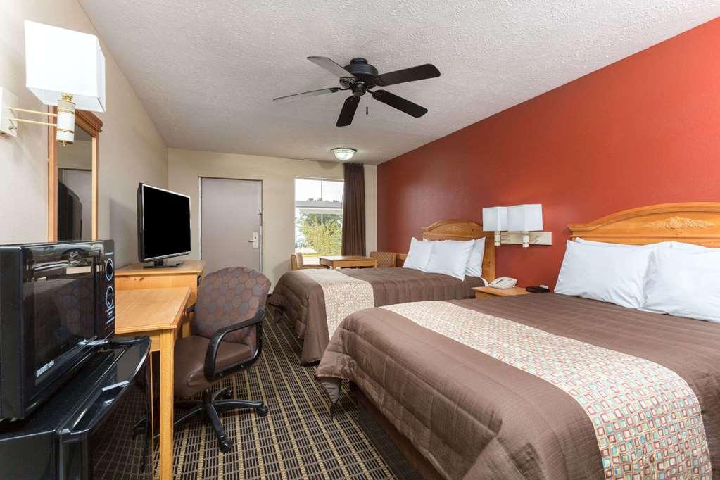 Days Inn By Wyndham Forest Rum bild